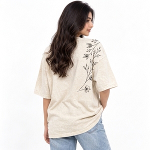 เสื้อยืดโอเวอร์ไซส์ผ้าฝ้ายเนื้อนุ่ม สวมใส่สบาย ดีไซน์ทันสมัย เหมาะสำหรับใส่ในชีวิตประจำวัน ใช้งานได้หลากหลายในวันนี้ - Product Image 5