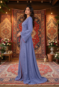 Caftan marocain brodé à la main Mishkat Couture Periwinkle Majesty pour femmes musulmanes, tenue de mariage islamique arabe luxueuse, couleur prune - Product Image 2
