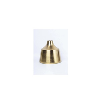 Jarrón de Hierro Ecológico de Calidad Premium para Exportación, Decoración de Penthouse de Lujo y Hostelería, Jarrón de Mesa - Product Image 1