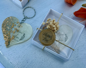 Heart-shaped Resin Printed Key <b>Chain</b> Handmade Gold Foil Resin Keyring Personalized Wedding <b>Name</b> Keychains Wedding Gift - Product Image 6