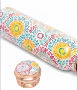 ขวดน้ำทองแดงพิมพ์ลายมันดาลาคุณภาพดี สีสันสดใส สำหรับดื่มน้ำประจำวัน พร้อมดีไซน์หลากสีสันและสัมผัสแห่งสุขภาพระดับพรีเมียม - Product Image 4