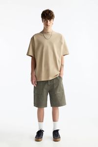 เสื้อยืดโอเวอร์ไซส์ทรงบ็อกซี่ แขนสั้น ผ้าฝ้าย สวมใส่สบาย สไตล์สตรีทแวร์ สำหรับผู้ชาย - Product Image 6