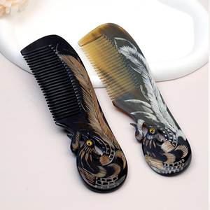 Peigne en corne de buffle sculpté à la main, forme naturelle, poli, brosse à cheveux écologique - Product Image 5