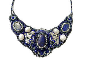 Collar de moda hecho a mano con cuentas de cristal brillantes Joyería elegante y ligera para fiestas y ocasiones especiales - Product Image 4