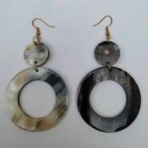 Pendientes de Cuerno de Búfalo Natural para Mujer, Ecológicos, Hechos a Mano, Modernos, Ligeros, Elegantes, Joyería de Boda, Forma Natural, Uttar Pradesh - Product Image 3
