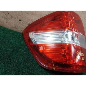 Feu arrière gauche d'occasion pour Mercedes Classe M A1649064200 - Product Image 3
