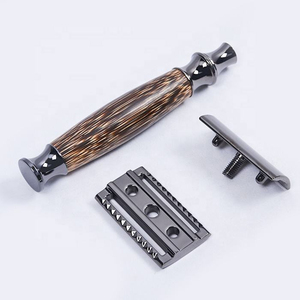 Wholesale Double Edge <b>Men</b> Face Shaving Safety <b>Razor</b> High Quality Orange Handle Professional Safety <b>Razor</b> Custom Safety <b>Razor</b> - Product Image 2