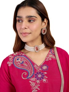 Ensemble 3 pièces traditionnel indien pour femme : Kurta droite en soie brodée, Palazzo et Dupatta, pour usage quotidien décontracté - Product Image 4