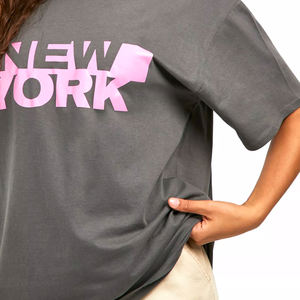 Camisetas Personalizadas para Mujer, Fabricante OEM, Camiseta de Algodón Premium, Tela Suave y Cómoda, Ideal para Marcas de Moda y Pedidos al por Mayor - Product Image 6