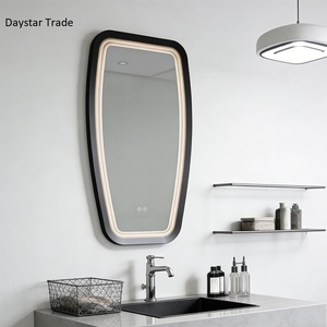 กระจกติดผนังรูปทรงสี่เหลี่ยมผืนผ้าแบบโมเดิร์น Daystar Trade พร้อมไฟ LED แสงวอร์มแบ็คไลท์ ระบบสัมผัส เหมาะสำหรับห้องน้ำ ฉลองครบรอบ - Product Image 1