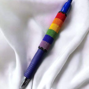 Bolígrafo de Alta Calidad con Cuentas, Bolígrafo Decorativo Hecho a Mano con Diseño Personalizado, Único para Oficina, Colegio o Manualidades - Product Image 1