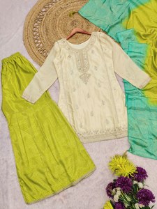 NOUVEAUTÉ : Ensemble Salwar Kameez 3 pièces ETHENIC WORLD avec pantalon et dupatta en soie chinon épaisse pour les fêtes - Product Image 5