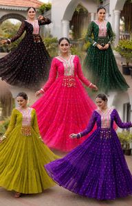 Nueva Colección de Diseñador para Navratri: Vestidos Anarkali de Georgette Sintética con Estampado Laheriya y Trabajo Kutche, Vestidos Navratri con Gran Vuelo - Product Image 6