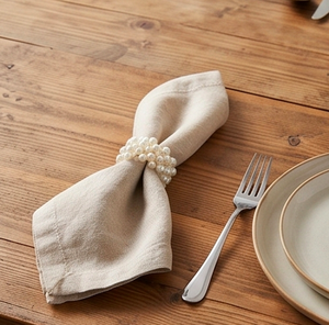 Ronds de serviette en plastique blanc nacré pour la décoration de table, pour mariage et dîner à la maison - Product Image 6