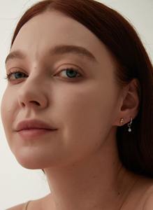 Pendiente de Hélice con Calavera de Oro de 14K y Diamantes, Joyería de Cartílago con Diamantes Cultivados en Laboratorio, Regalo de Halloween para Mujer - Product Image 5