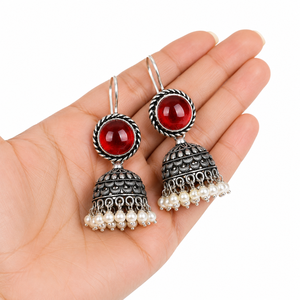 Pendientes Jhumka de Perlas y Piedras Rojas de Bollywood al por Mayor, Pendientes Étnicos Indios de Plata Oxidada Vintage para Mujer, Directo de Fábrica - Product Image 3