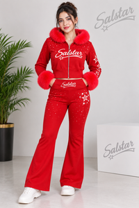 Conjunto Deportivo de Terciopelo Rojo para Mujer con Capucha de Peluche Roja, Diseño de Estrella con Pedrería y Pantalones Acampanados – Conjunto Deportivo de Moda con Logotipo Personalizado - Product Image 3