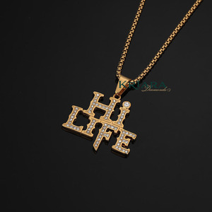 Pendentif Lettre en Argent 925 Plaqué Or 22 carats avec Moissanite, Style Hip-Hop, Bijou Rond à Taille Brillante pour Homme, Idéal au Quotidien - Product Image 1