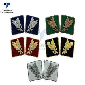 Chemises de luxe à col amovible faites à la main |   Broches de sécurité en fil blanc doré, broderie, feutre non tissé, taille personnalisée - Product Image 5