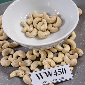 Nueces de Caju de Origen Vietnamita, Marca SANTIGO, en Granel - Product Image 1