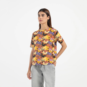 T-shirts pour femmes en gros, col rond, confortables, décontractés, à manches courtes, personnalisables, imprimés, couleur unie - Product Image 1