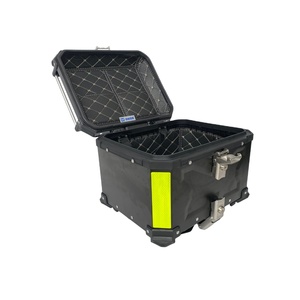 กล่องเก็บสัมภาระท้ายรถมอเตอร์ไซค์ M-Biker 36L รุ่นพรีเมียม ทำจากอะลูมิเนียม กันน้ำ ป้องกันการโจรกรรม ผลิตจากวัสดุ ABS หนัง พลาสติก และโลหะผสม - Product Image 1