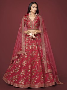 Conjunto de Lehenga Bordado Floral Borgoña, Traje de Boda, Blusa Anarkali, Dupatta de Tela, Vestido de Novia para Festivales, Rivaayat House, En Stock - Product Image 2