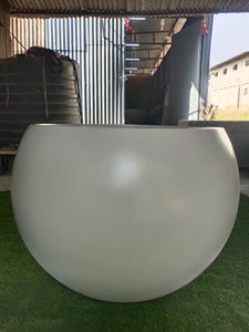 กระถางต้นไม้ทรงกลม ไฟเบอร์กลาส น้ำหนักเบา ทนทาน ดีไซน์ทันสมัย คลาสสิก สำหรับแขวน ตกแต่งบ้าน ใช้ภายนอกอาคาร ผลิตโดย KNT Creations รุ่น Maharashtra - Product Image 3