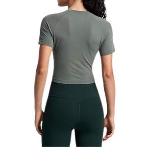 Crop top respirant à séchage rapide, vert sauge, manches courtes, haute élasticité, t-shirt de fitness personnalisé pour femmes - Product Image 2