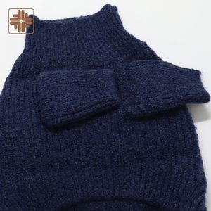 Robe classique de luxe en polyester bleu lavable pour toutes les races de chiens et de chats - Product Image 2