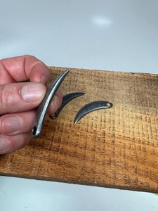 Acier damas forgé à la main-Dent de loup/ours, Fang, Style Viking Age Acier Damas Dent d'ours/loup Pendentif et bijoux - Product Image 6