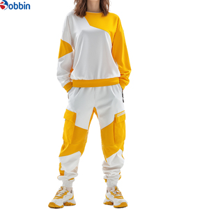 Conjunto Deportivo de 2 Piezas con Capucha para Hombre, Ecológico, 100% Algodón, Bloques de Color, Manga Larga, Corte Regular, Ropa Casual de Invierno, Blanco y Amarillo - Product Image 1