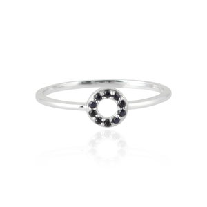 Bague minimaliste en argent sterling 925 plaqué or, sertie de zirconiums cubiques, bijoux fins de luxe pour mariage, fiançailles ou cadeau. - Product Image 4