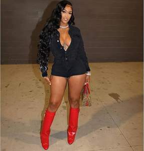 Ensemble deux pièces en denim stretch délavé style vintage pour femme : veste zippée à manches longues et short pour tenue décontractée - Product Image 6