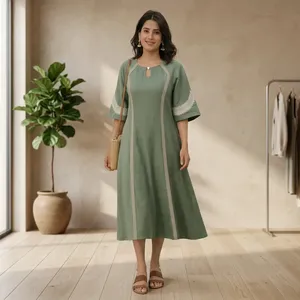 Robe midi bohème verte brodée pour femme, coupe trapèze, manches trois quarts, ample, en lin et coton tissé, décontractée, pour le printemps et le quotidien - Product Image 1