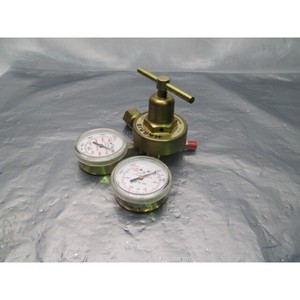 Regulador de Presión Harris 425-125, 200, 4000 PSI - Equipo y Piezas de Semiconductores de Confianza de Marca Global - Product Image 1