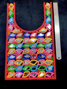 ชุดส่าหรีและงานฝีมือสำหรับตกแต่งขอบลูกไม้ปักลายดอกไม้งานตามสั่งเหมาะสำหรับนักออกแบบแฟชั่น - Product Image 4