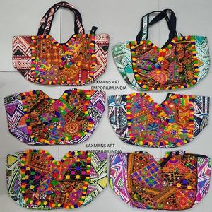 กระเป๋าโท้ทดีไซน์ Banjara จากอินเดีย - Product Image 1