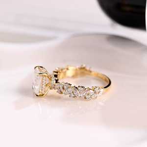 Anillo de lujo con halo de diamantes de corte radiante de 1.00 quilates, banda de medio racimo, oro macizo de 14K, diamantes cultivados en laboratorio, regalo de boda para mujer - Product Image 3