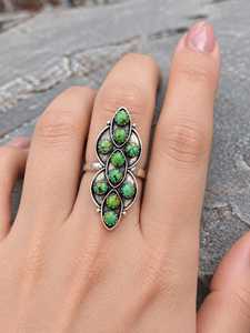 Anillo largo de plata de ley 925 chapado en plata, hecho a mano, con turquesa verde y múltiples piedras, estilo suroeste, con diseño de escudo, venta al por mayor - Product Image 3