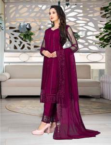 Traje Salwar de Lujo con Bordado Intrincado y Dupatta con Borde Festoneado |   Vestido Indio Listo para Usar - Product Image 4