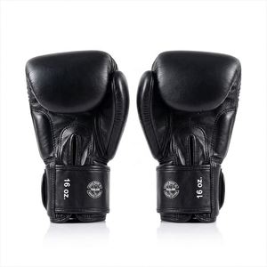 Nouveaux gants de boxe Fairtex x AAPE édition limitée noirs, design de qualité supérieure, fermeture à boucle, gants de boxe MMA durables - Product Image 3