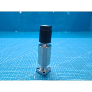 TISCOM 2B32M11-00H MR-121B32W11-001 ไดรเวอร์สเต็ปเปอร์มอเตอร์ที่ใช้แล้วเป็นอะไหล่อุปกรณ์เซมิคอนดักเตอร์รุ่นเก่า - Product Image 1