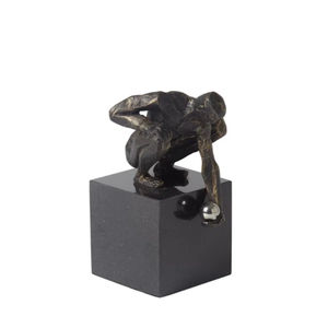 Nouvelle Sculpture Abstraite Homme Penseur en Métal, Statue Humaine avec Boule Métallique, Décoration Artistique pour Chambre, Salon, Bureau, Ornements de Bureau - Product Image 1
