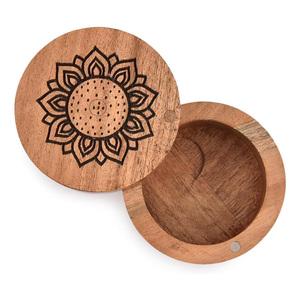 Bol à épices décoratif de cuisine Boîte à sel de cuisine en bois d'acacia avec fleur gravée sur couvercle magnétique Bols à thé en bois - Product Image 4