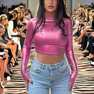 Conjunto de 2 Piezas para Mujer, Top Corto de Manga Larga en Satén Rosa, Cuello Redondo, Estampado de Dibujos Animados, Corte Regular, Pantalones Cortos Largos - Product Image 3