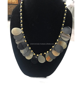 Collier en corne de buffle naturelle fait main, bijoux écologiques et tendance - Product Image 4