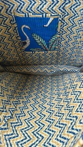 กระเป๋าโท้ทผ้าฝ้ายสีน้ำเงินคุณภาพพรีเมียม พร้อมลายเสือดาว  กระเป๋าสะพายไหล่แบบมีซิปปิด  งานแฮนด์เมด - Product Image 2