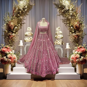 ชุดเลเฮนกาโชลีแบบวินเทจพร้อมผ้าคลุมไหล่ลายผีเสื้อ ตกแต่งด้วยงานปักเลื่อมและลายปักแบบวิชนู เค ดีไซน์ส์ ความยาวระดับพื้น เหมาะสำหรับงานแต่งงาน - Product Image 1