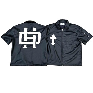 Camiseta OEM con logotipo personalizado para hombre, chaqueta bomber de cuero con cremallera, camiseta de manga corta para hombre con parche bordado, camiseta de cuero PU para hombre - Product Image 1